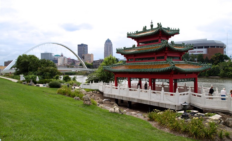 Robert D. Ray Asian Gardens, The Chinese Culture Center of America, Des Moines, IA. Photo By Raj H.