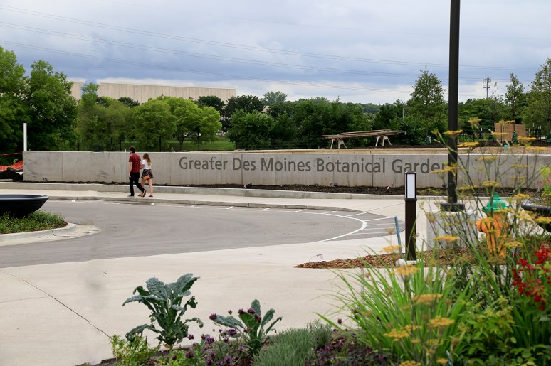 Greater Des Moines Botanical Garden. Photo By Raj H.