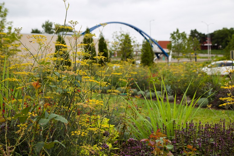 Greater Des Moines Botanical Garden - part 1.