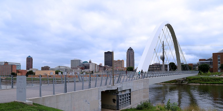 Principal River Walk Des Moines, IA. Photo by Raj H.